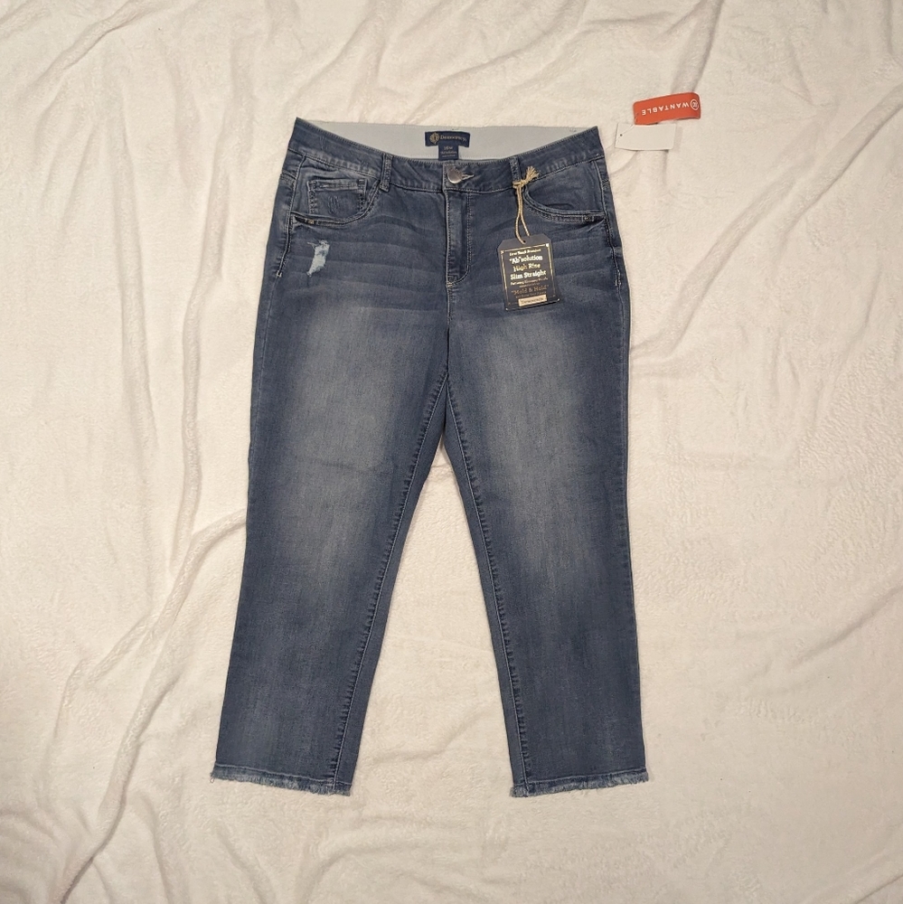 NWT Size 16w High Rise Slim Straight Light Blue Jeans